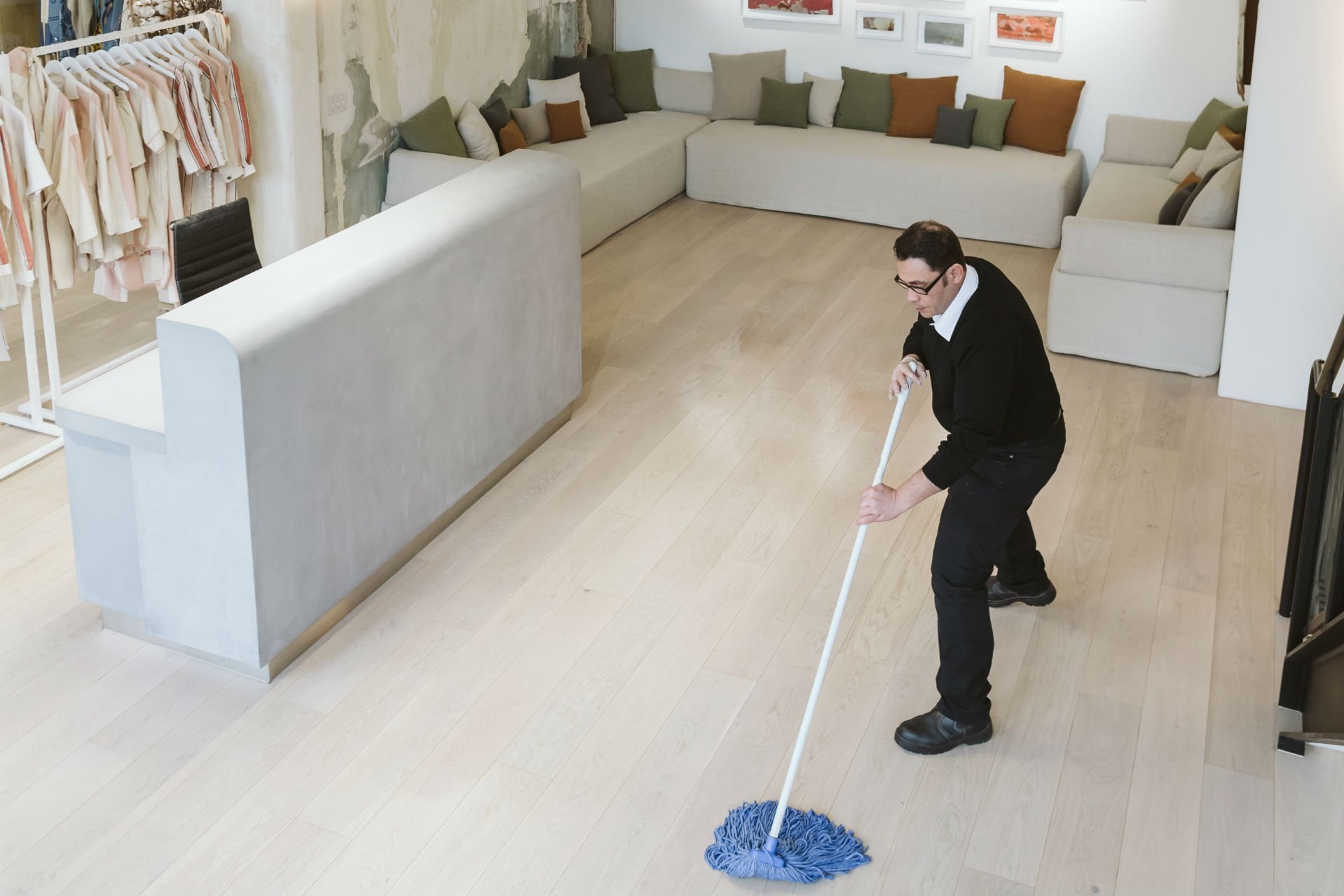 Commercial-Cleaning-Port-Melbourne-Mopping